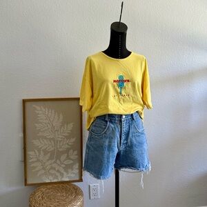 Vintage Yellow Motown Cafe Graphic T-Shirt - Size L